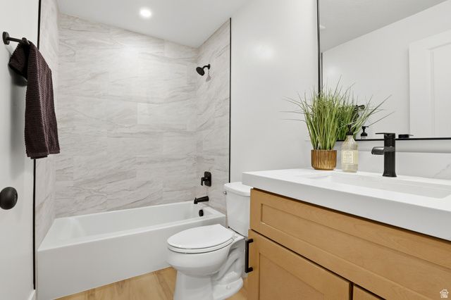 8643 S VAQUERO DR, Sandy, UT 84094