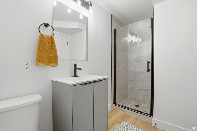 8643 S VAQUERO DR, Sandy, UT 84094