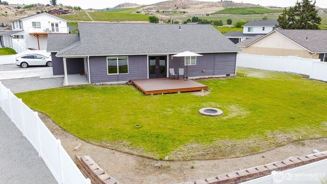 27 Jonagold Lane, Manson, WA 98831
