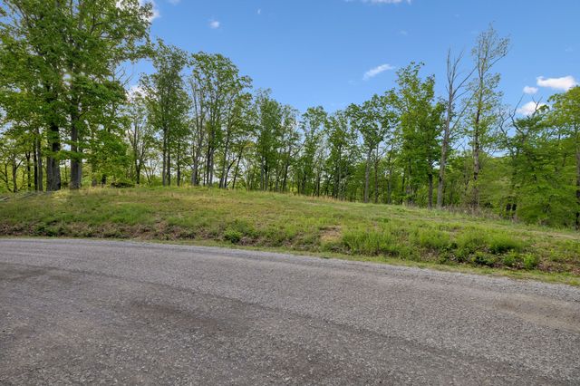 7646 Chipmunk Ln, Nashville, TN 37221