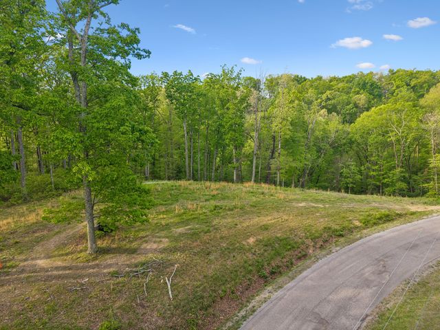 7646 Chipmunk Ln, Nashville, TN 37221