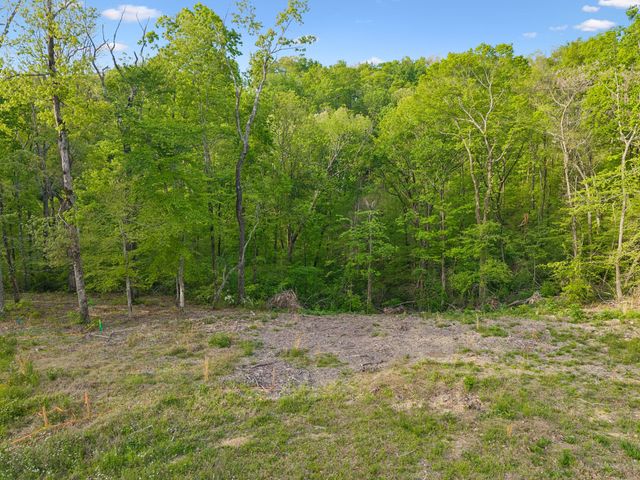 7646 Chipmunk Ln, Nashville, TN 37221