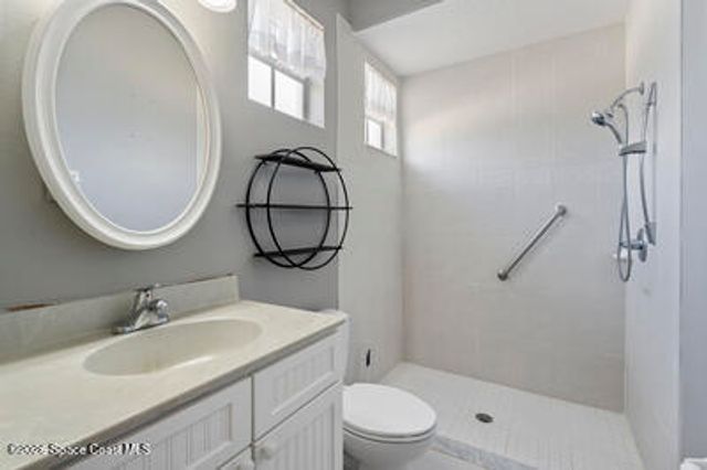 2205 Arnold Lane, Malabar, FL 32950