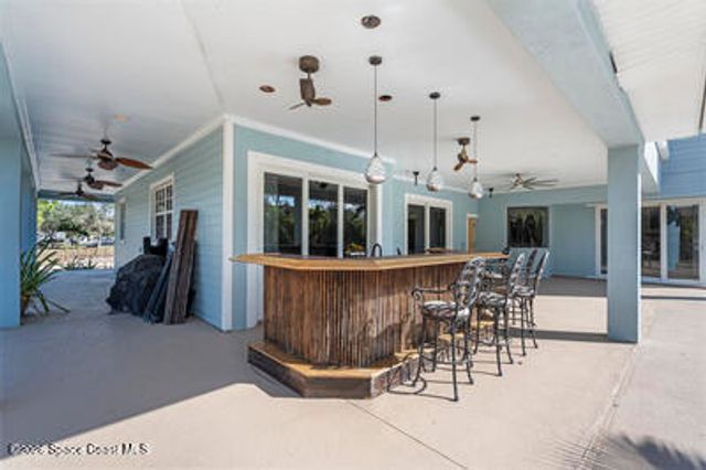 2205 Arnold Lane, Malabar, FL 32950