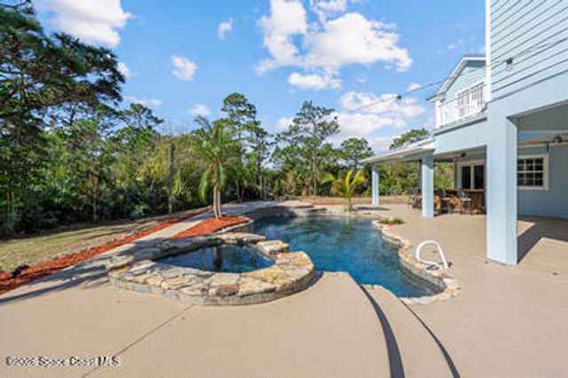 2205 Arnold Lane, Malabar, FL 32950