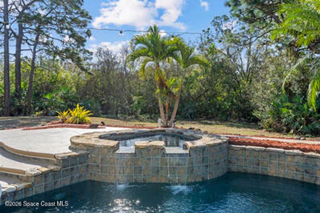 2205 Arnold Lane, Malabar, FL 32950