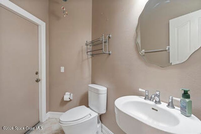 2205 Arnold Lane, Malabar, FL 32950