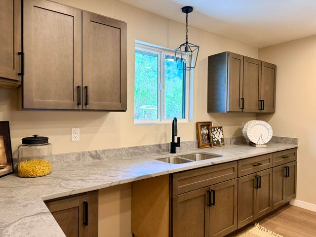 20 Green Valley Lane, Belen, NM 87002