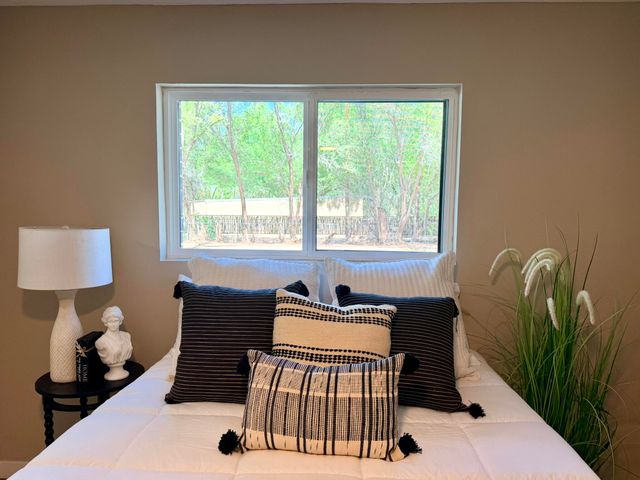 20 Green Valley Lane, Belen, NM 87002