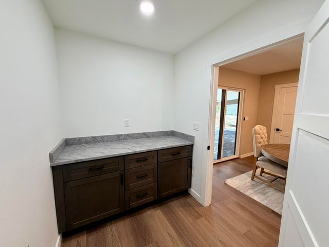 20 Green Valley Lane, Belen, NM 87002