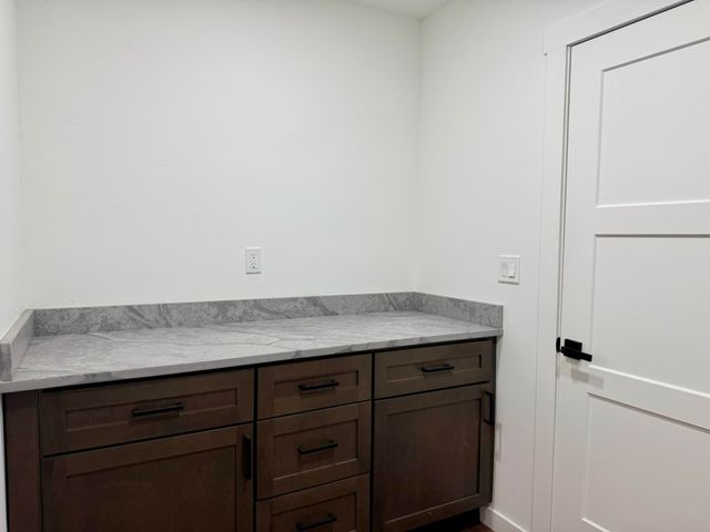 20 Green Valley Lane, Belen, NM 87002