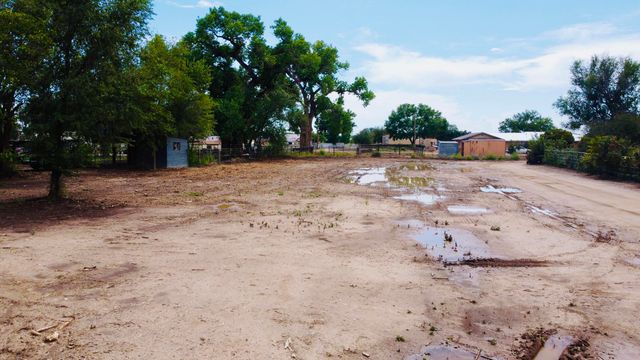 20 Green Valley Lane, Belen, NM 87002