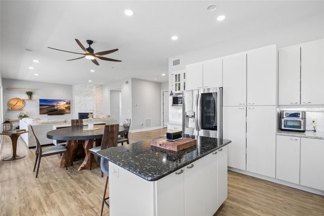 2106 PELICAN COURT, Tarpon Springs, FL 34689