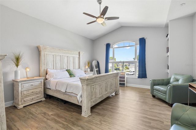 2106 PELICAN COURT, Tarpon Springs, FL 34689