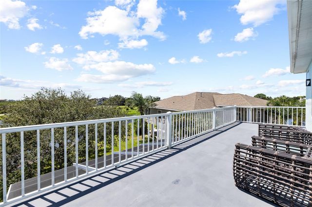 2106 PELICAN COURT, Tarpon Springs, FL 34689