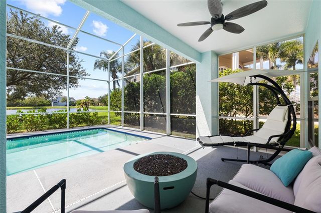 2106 PELICAN COURT, Tarpon Springs, FL 34689