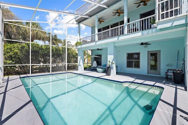 2106 PELICAN COURT, Tarpon Springs, FL 34689