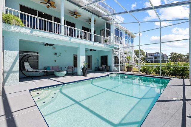 2106 PELICAN COURT, Tarpon Springs, FL 34689
