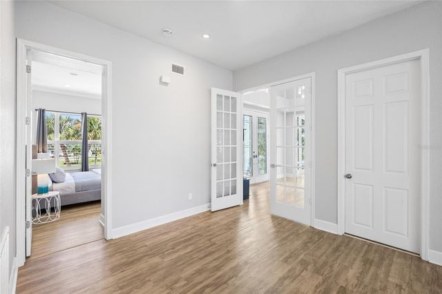 2106 PELICAN COURT, Tarpon Springs, FL 34689