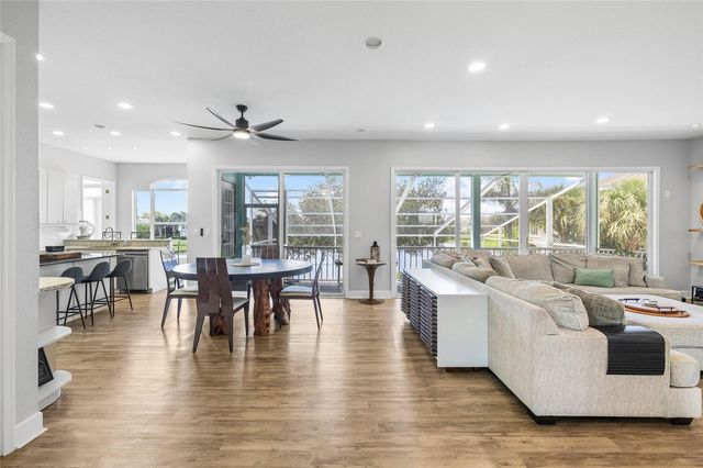 2106 PELICAN COURT, Tarpon Springs, FL 34689