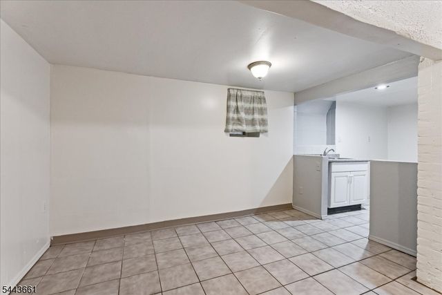 86 Clendenny Ave, Jersey City, NJ 07304