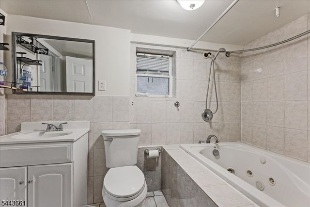 86 Clendenny Ave, Jersey City, NJ 07304
