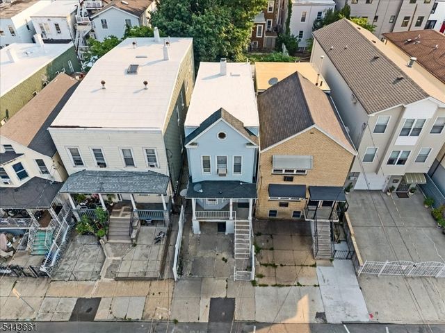 86 Clendenny Ave, Jersey City, NJ 07304