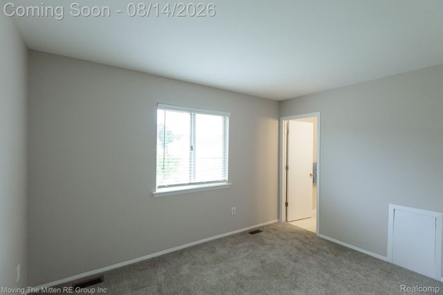 16222 Hillsbriar Drive, Romulus, MI 48174