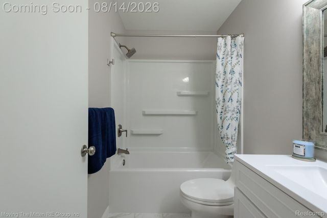 16222 Hillsbriar Drive, Romulus, MI 48174