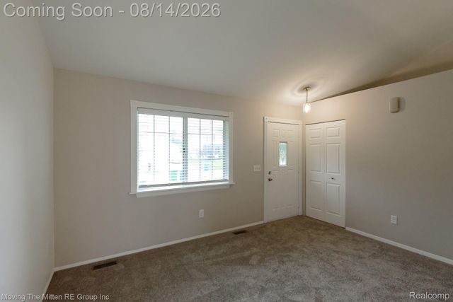 16222 Hillsbriar Drive, Romulus, MI 48174