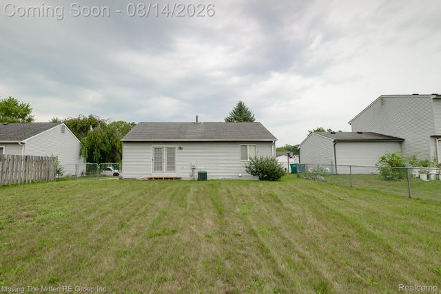 16222 Hillsbriar Drive, Romulus, MI 48174