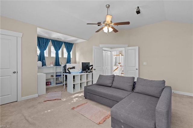 1844 Rockwood DR, Chesapeake, VA 23323