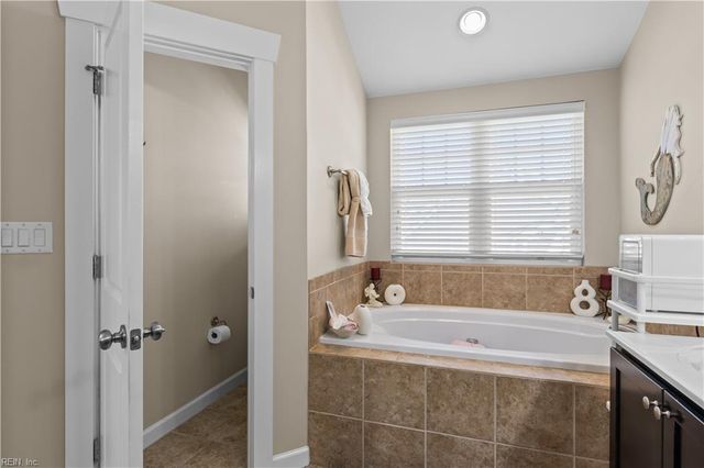 1844 Rockwood DR, Chesapeake, VA 23323