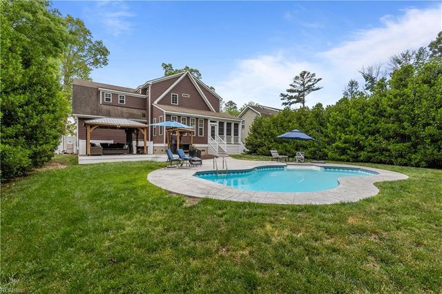 1844 Rockwood DR, Chesapeake, VA 23323