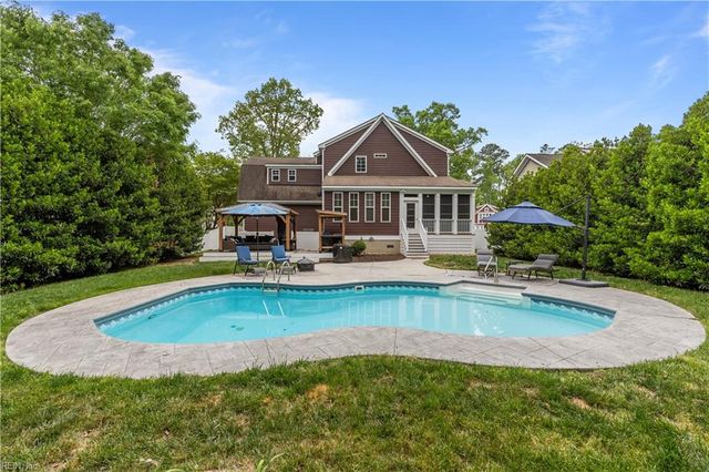 1844 Rockwood DR, Chesapeake, VA 23323