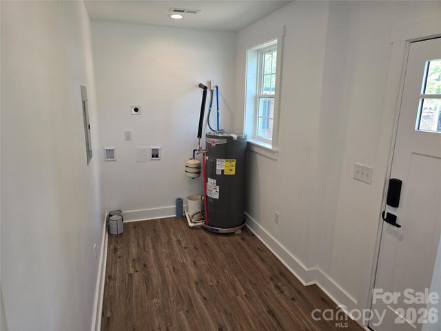 813 Highland Avenue SE, Hickory, NC 28602