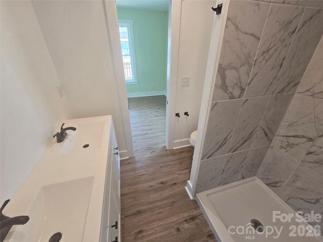 813 Highland Avenue SE, Hickory, NC 28602
