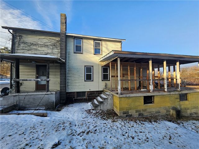417 Bairdford Rd, West Deer, PA 15006