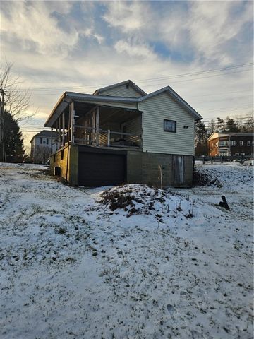 417 Bairdford Rd, West Deer, PA 15006