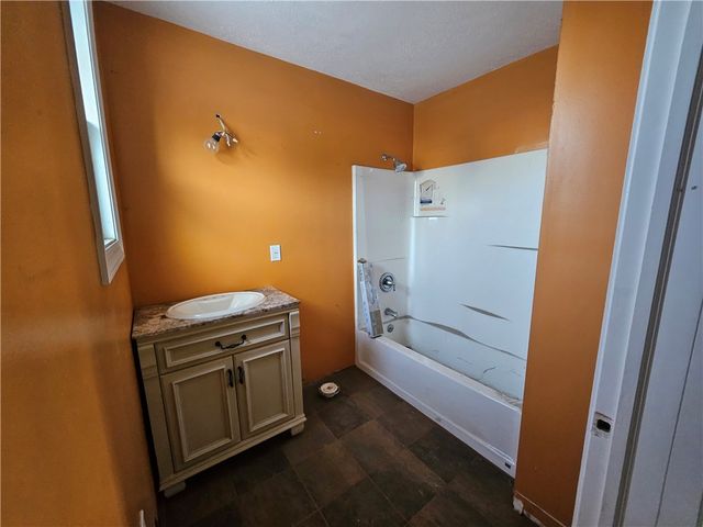 417 Bairdford Rd, West Deer, PA 15006