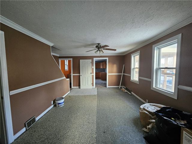 417 Bairdford Rd, West Deer, PA 15006