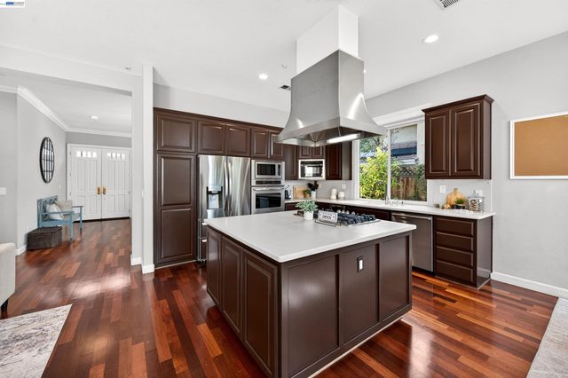 558 Montori Ct, Pleasanton, CA 94566
