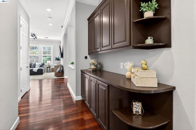 558 Montori Ct, Pleasanton, CA 94566