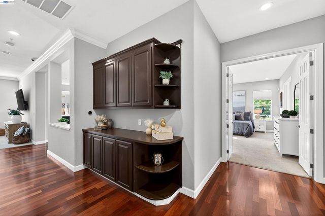 558 Montori Ct, Pleasanton, CA 94566