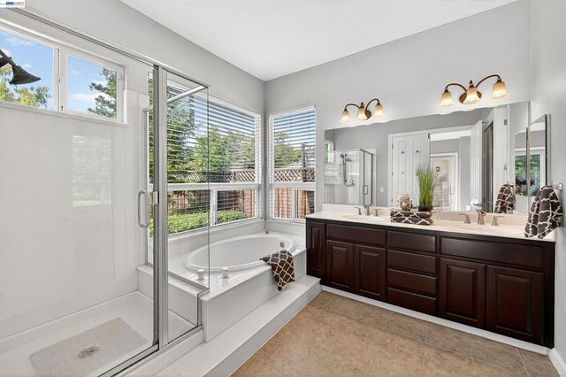 558 Montori Ct, Pleasanton, CA 94566