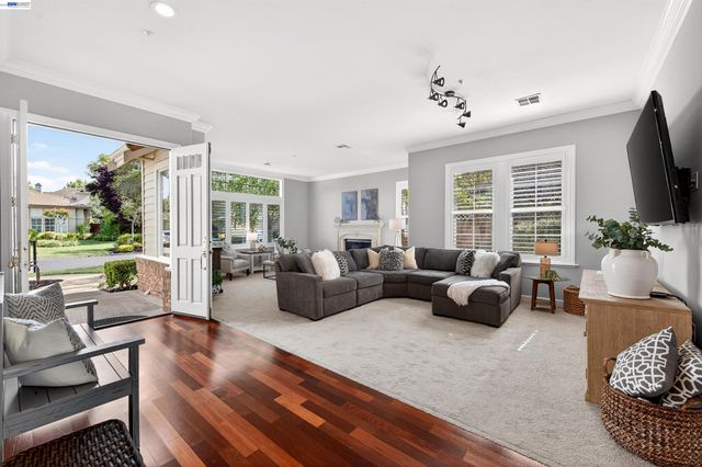 558 Montori Ct, Pleasanton, CA 94566