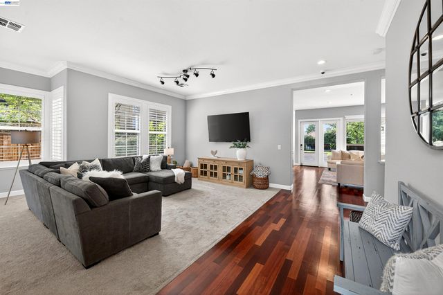 558 Montori Ct, Pleasanton, CA 94566