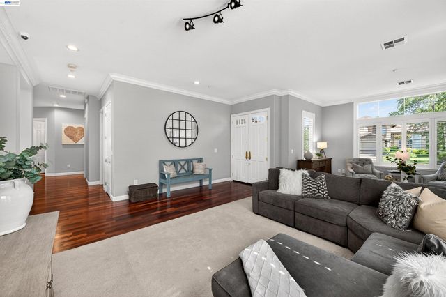 558 Montori Ct, Pleasanton, CA 94566