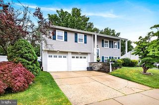 16 10TH AVE, Monroe Twp, NJ 08831