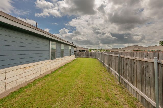 900 Main ST, Hutto, TX 78634
